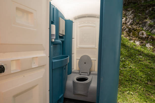 Best Portable restroom trailer rental  in Sheldon, IL